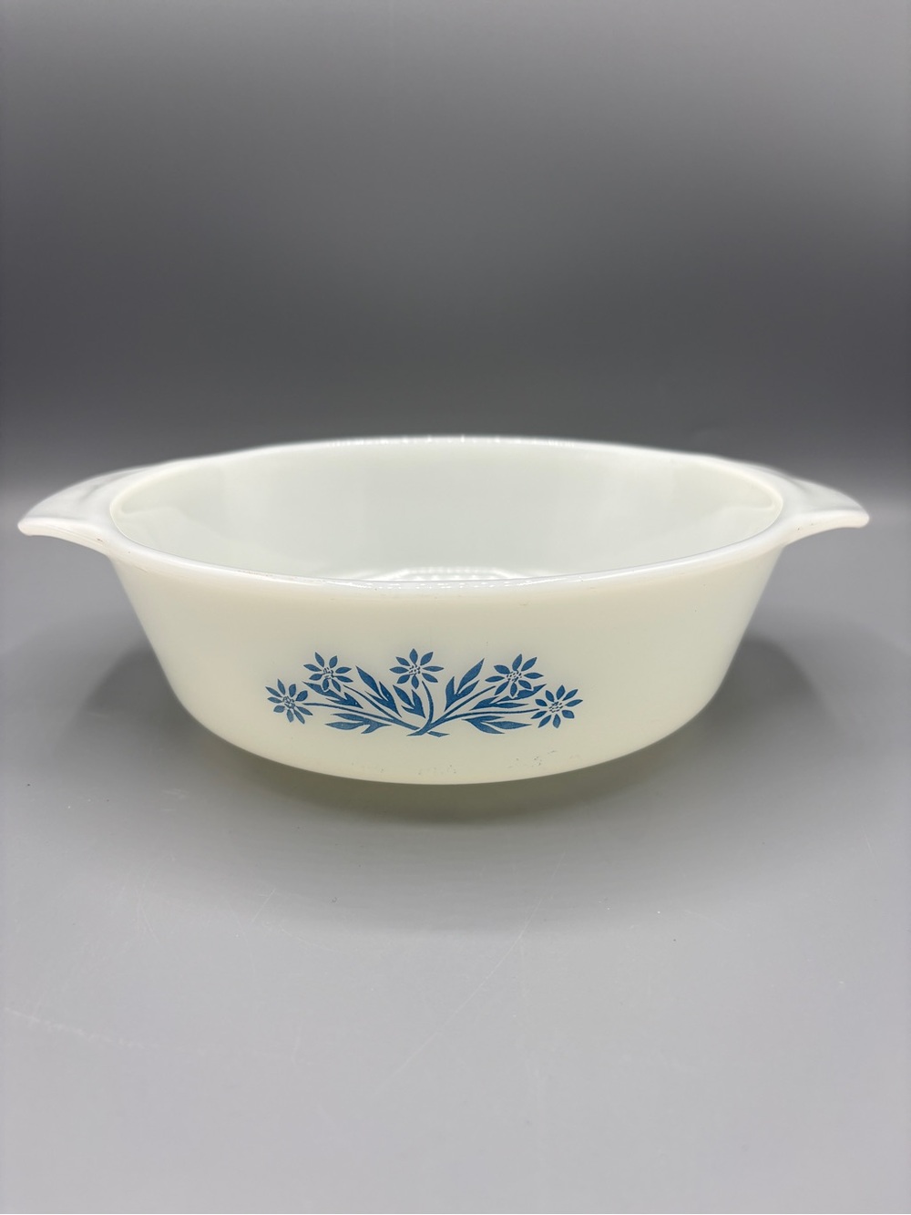 VTG Anchor Hocking Fire King Cornflower Blue Milk Glass Round Casserole Dish 436